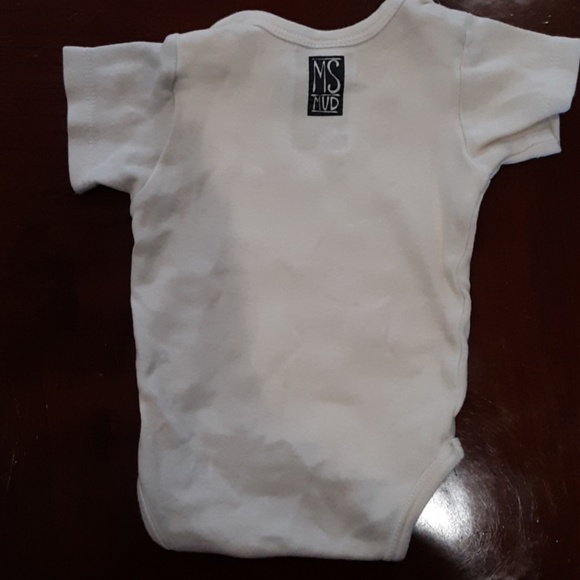 Infant onesie - Picture 2 of 3